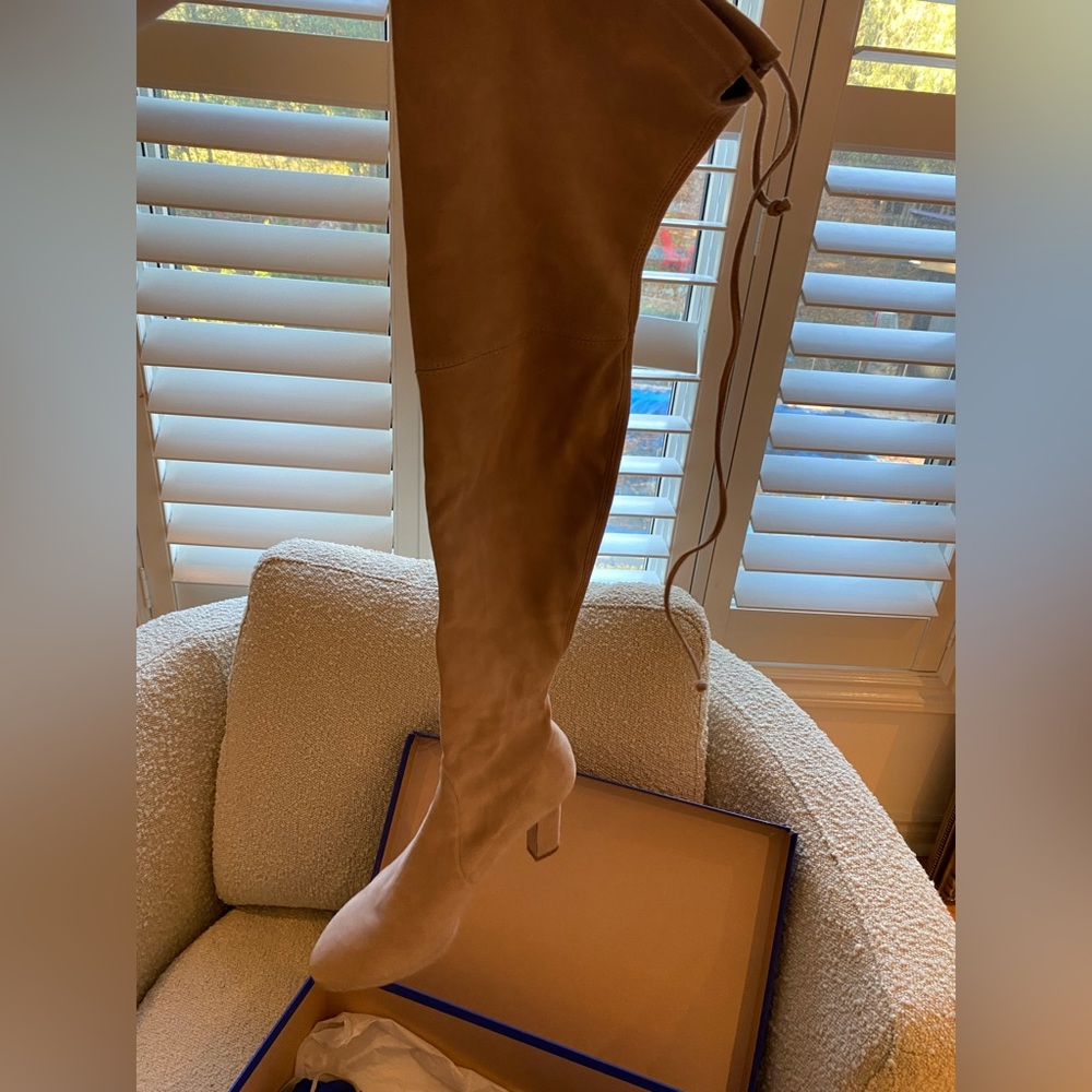 Stuart Weitzman over the knee boots ,barely worn ,condition 9/10